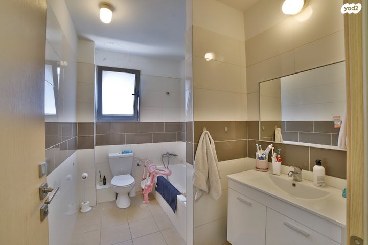 דירה, הרב ישעיהו משורר 25, הדר גנים, פתח תקווה