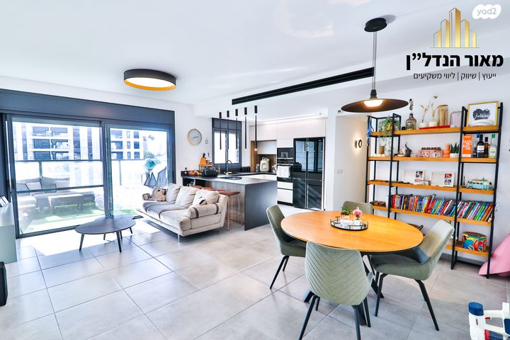 דירה, יעקב תמרי, חצרות המושבה, רחובות