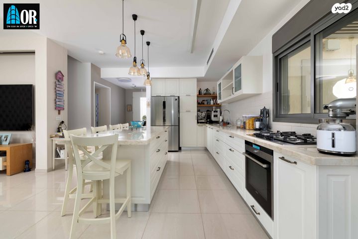 דו משפחתי, הגליל, אמירי גן, גדרה