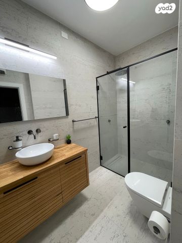 דירה, מגדיאל, הוד השרון