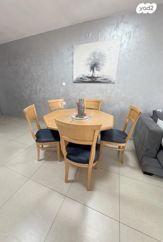 דירת גן, הפרחים, מודיעין מכבים רעות