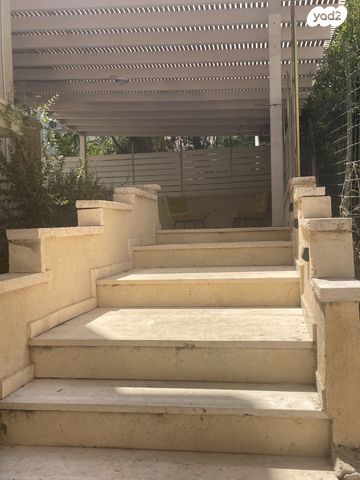 דירה, א.ד. גורדון, חיפה