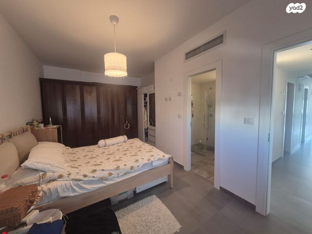 דירה, ש"י עגנון, שיכון רסקו, קרית אונו