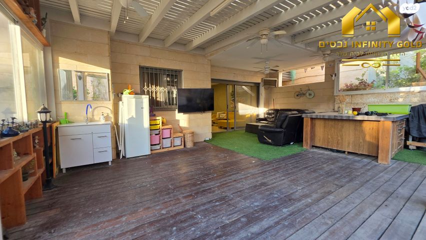 דירת גן, אתרוג, החורש, חריש