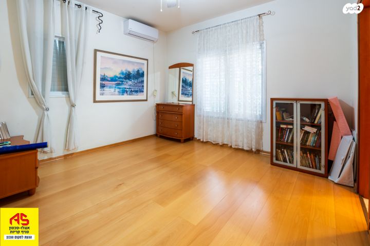 דו משפחתי, לח"י 52, הפרפר, קרית ביאליק