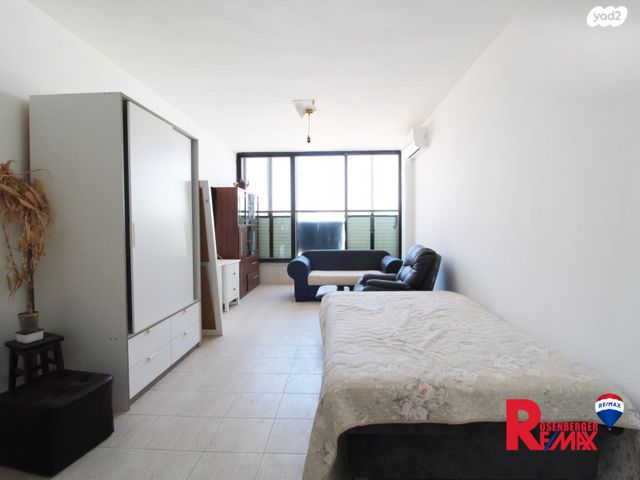 גג/ פנטהאוז, בזל 8, דרום מערב ותיק, בת ים