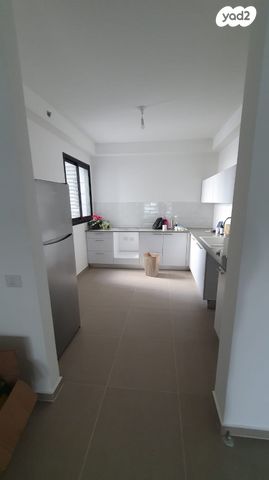 דירה, רועי קליין, קרית קריניצי, רמת גן