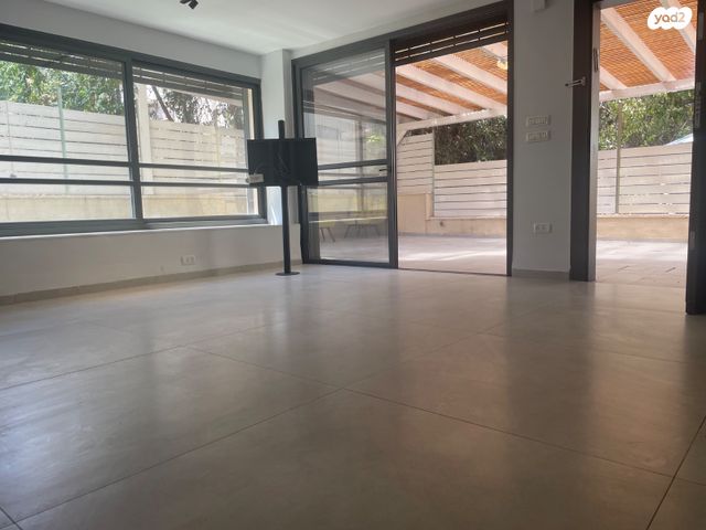 דירה, א.ד. גורדון, חיפה