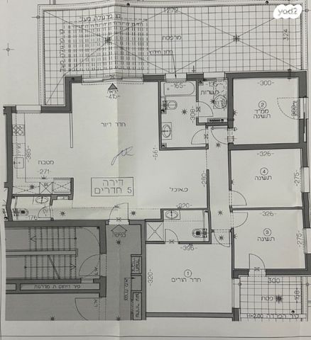 גג/ פנטהאוז, אור עקיבא