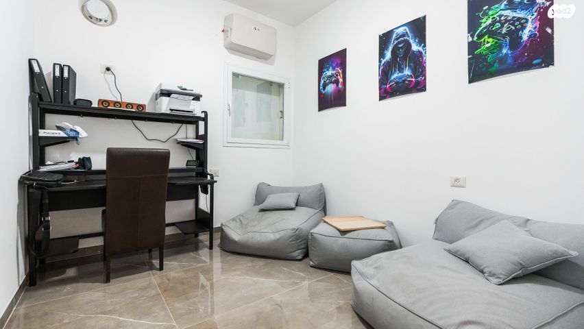 גג/ פנטהאוז, יוסף בורג, נווה זאב, נאות אילן, באר שבע