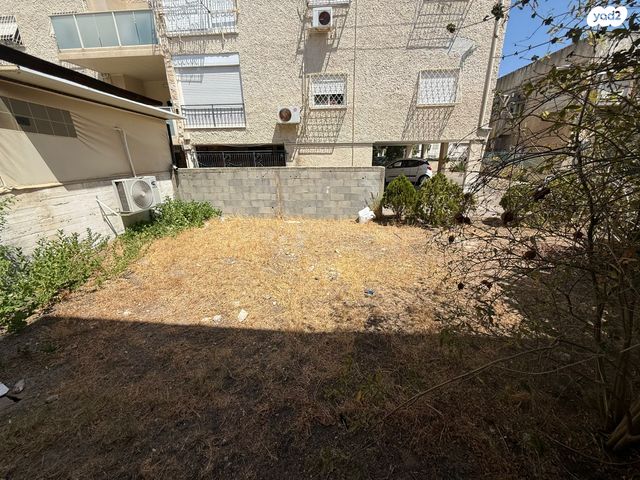 דירת גן, הקיבוצים 8, חיפה