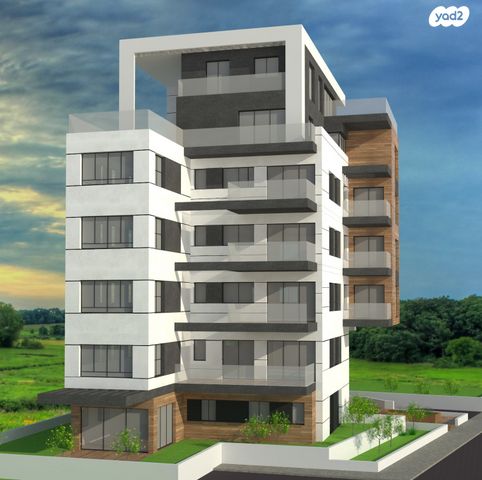 אהובה עוזרי 