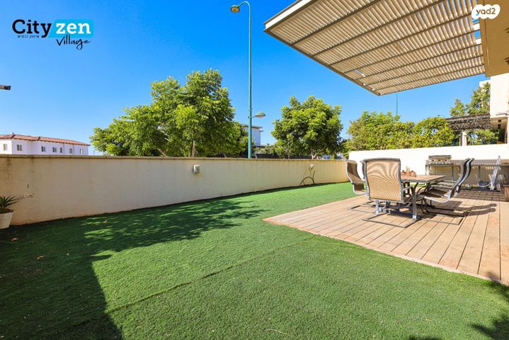 דו משפחתי, 212 מערב, אבן יהודה