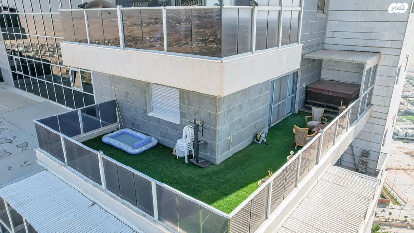 גג/ פנטהאוז, יוסף בורג, נווה זאב, נאות אילן, באר שבע