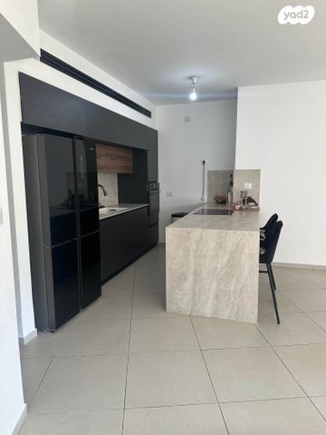 דירה, גולדה מאיר, מורשת, מודיעין מכבים רעות