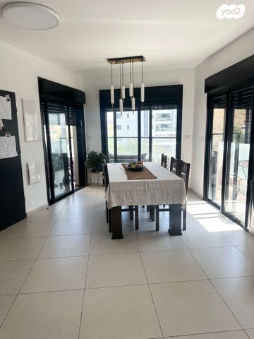 דירה, גולדה מאיר, מורשת, מודיעין מכבים רעות