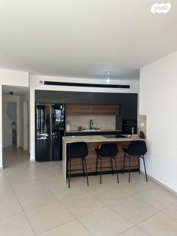 דירה, גולדה מאיר, מורשת, מודיעין מכבים רעות