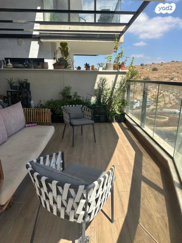 דירה, גולדה מאיר, מורשת, מודיעין מכבים רעות