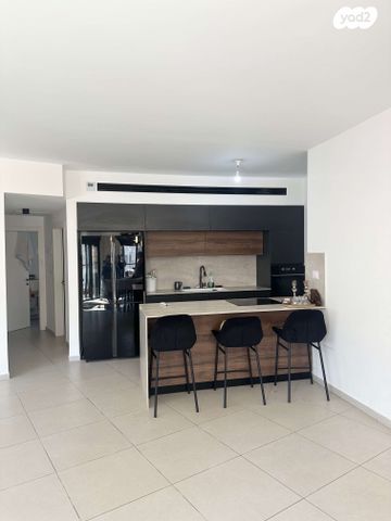 דירה, גולדה מאיר, מורשת, מודיעין מכבים רעות