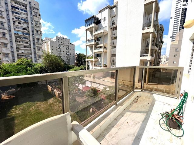 דירה, המבדיל 8, נחלת גנים, רמת גן