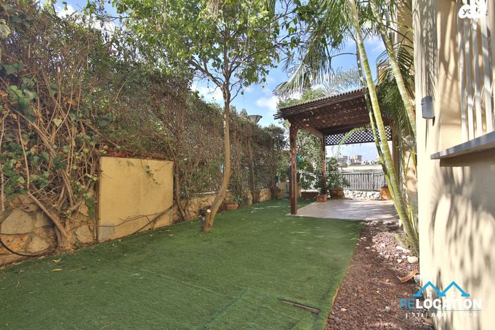 דירת גן, דייגו וולסקיז, גבעת טל, קרית אתא