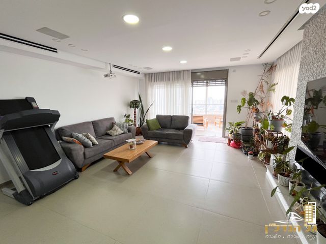 גג/ פנטהאוז, ברנע, אשקלון