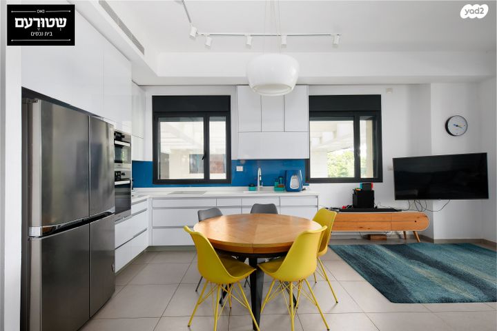 דירה, קניוק יורם, גני שרונה, קרית הממשלה, תל אביב יפו