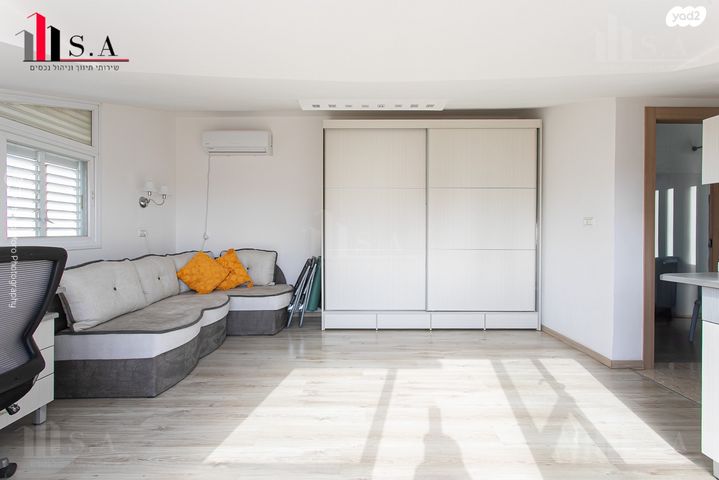 גג/ פנטהאוז, ארתור הנטקה, אחוזה, חיפה