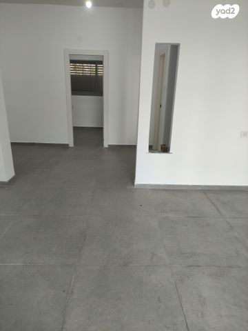 דירת גן, כרמליה, חיפה