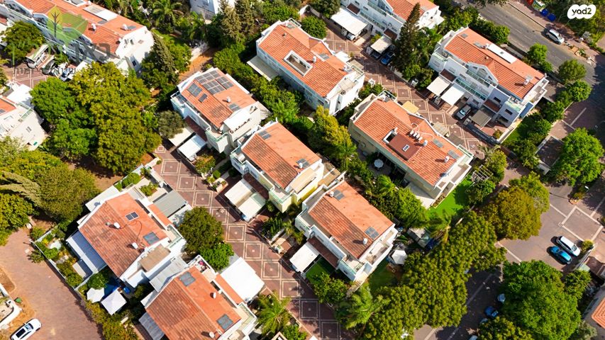 דו משפחתי, בנה ביתך, קדימה צורן