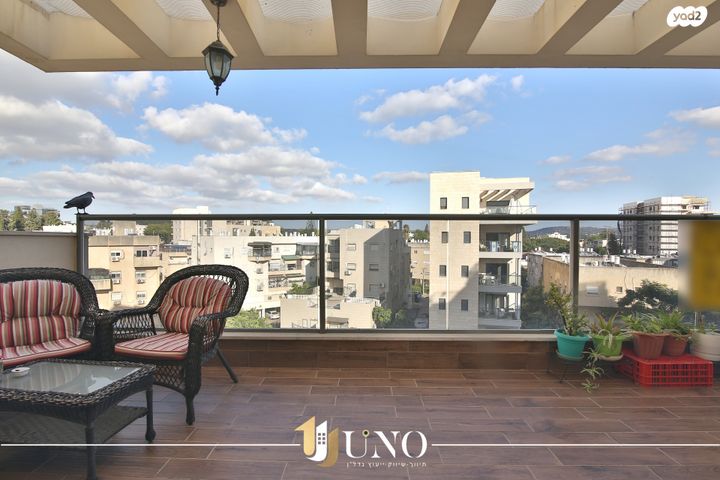 גג/ פנטהאוז, העצמאות 28, מרכז העיר, קרית אתא