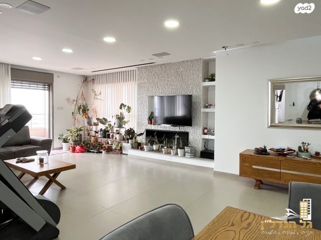 גג/ פנטהאוז, ברנע, אשקלון