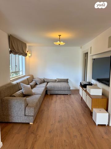 דו משפחתי, ויתקין, אחוזה, חיפה