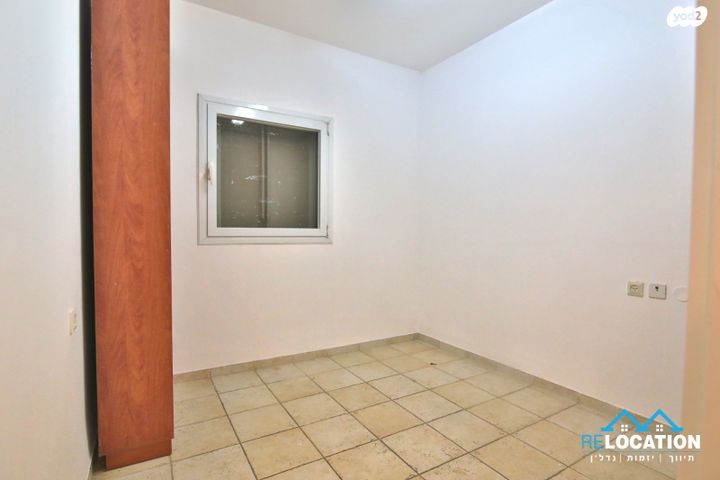 דירת גן, דייגו וולסקיז, גבעת טל, קרית אתא