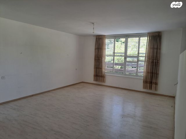 גני צהלה, רמות צהלה