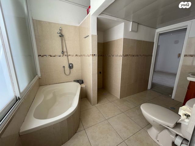 דירה, המעלות, גבעת קוזלובסקי, גבעתיים