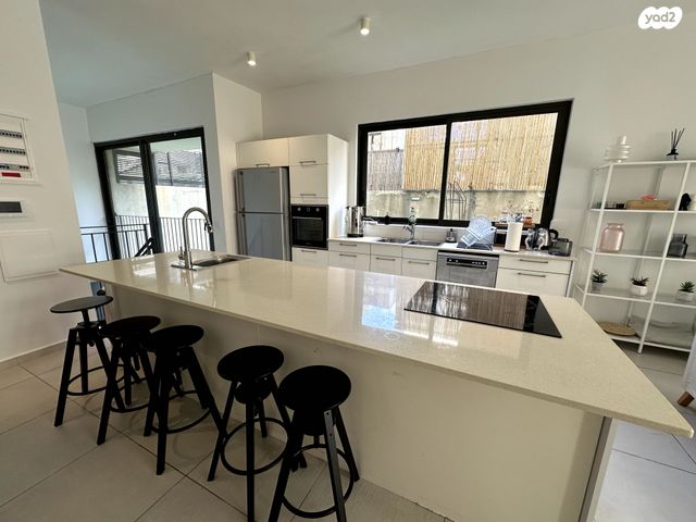 דירת גן, דניאל, תל אביב יפו