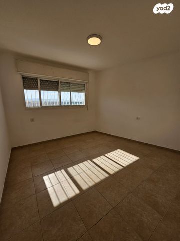 גג/ פנטהאוז, הזמיר, נהריה הירוקה, נהריה