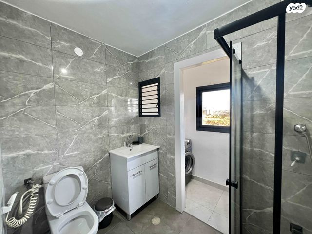 דירה, כובשי אילת, ממשית, דימונה