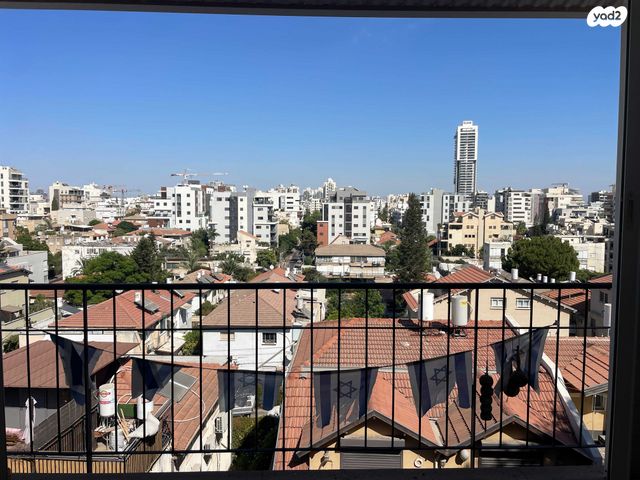 דירה, המעלות, גבעת קוזלובסקי, גבעתיים