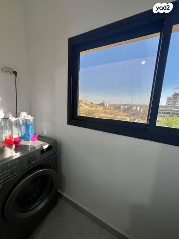 דירה, כובשי אילת, ממשית, דימונה