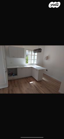 גג/ פנטהאוז, אלברט איינשטיין 11, אחוזה, חיפה