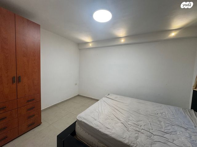 דירה, שעריים, רחובות