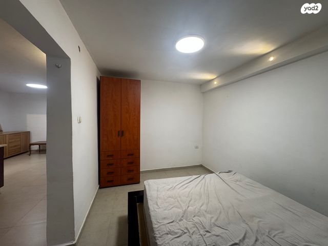 דירה, שעריים, רחובות