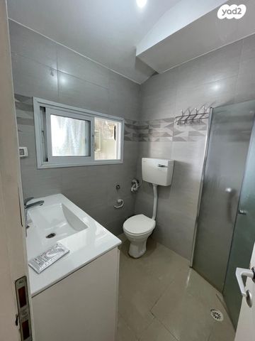 גג/ פנטהאוז, דבורה הנביאה 14, נאות יהודית ונווה ארזים, חולון