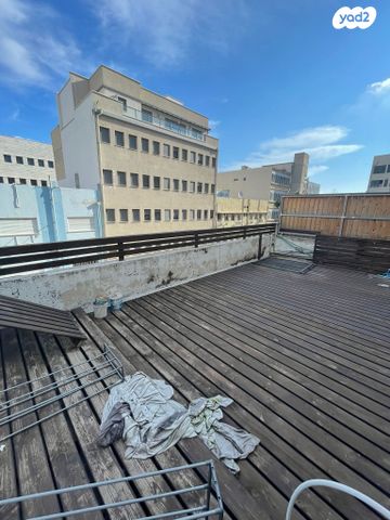 משרדים, דרך העצמאות 49, שער פלמר, תחנת רכבת השמונה, חיפה