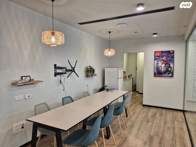 משרדים, אזור תעשיה נווה נאמן, הוד השרון