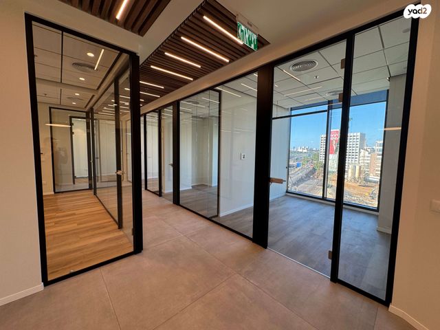 דרך מנחם בגין 