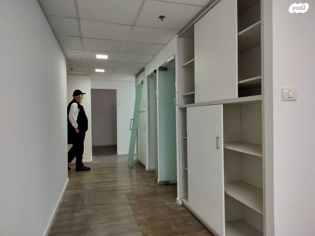 משרדים, דרך זאב ז'בוטינסקי, בורסה, רמת גן