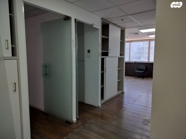 משרדים, דרך זאב ז'בוטינסקי, בורסה, רמת גן